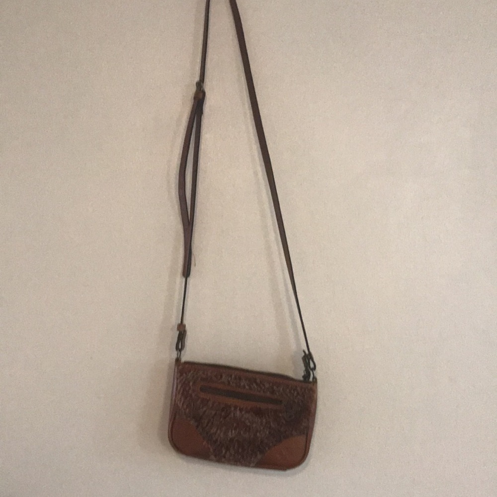 Patricia Nash $149 Paullo Genuine Fur Crossbody - Picture 2 of 8